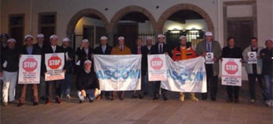 Diciamo un secco NO ad un modello di sviluppo imposto dalla Giunta Comunale, a Due Carrare. Sono state fatte delle scelte politiche sconsiderate che andranno a favorire i pochi e […]