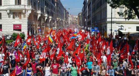 Il successo della manifestazione di ieri dimostra che nel paese è forte la richiesta di un’opposizione sociale al governo. L’agenda Meloni e quella di Draghi vanno gettate nella pattumiera. Per […]