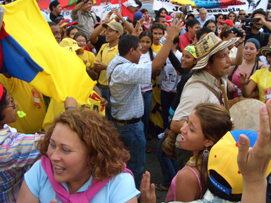 di Gianmarco Pisa Un evento nell’evento. La Repubblica Bolivariana del Venezuela ha ospitato tra il 4 e il 6 Luglio scorsi, per la prima volta, la riunione del Forum di […]