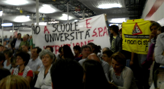 Francesco Profumo abbandona il palco a suon di fischi, buu e interruzioni. A contestarlo oggi un gruppo nutrito di docenti precari dei coordinamenti Flc-Cgil di Modena, Reggio Emila e Bologna, […]