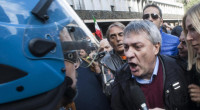 Pesante carica della polizia ai danni dei lavoratori Ast e dei sindacalisti impegnati a Roma, nel presidio in difesa delle acciaierie ternane sotto l’ambasciata tedesca. I lavoratori, insoddisfatti dell’esito dell’incontro […]