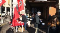 Prosegue la campagna nazionale “Lavoro” di Rifondazione Comunista. Stamane due banchetti a Padova: in Prato della Valle e in Piazza delle Erbe. Accanto al nostro, anche il banchetto del Comitato […]